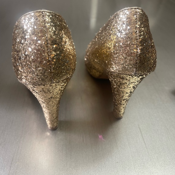 Cupid closed toe heels - Picture 5 of 7